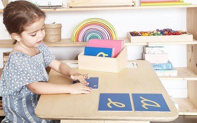 Materiales y juguetes Montessori